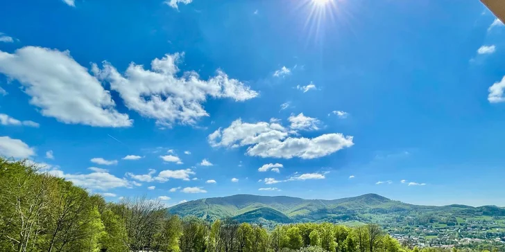 5* relax v polských Beskydech: bazén s výhledem, wellness, polopenze, v létě animační program