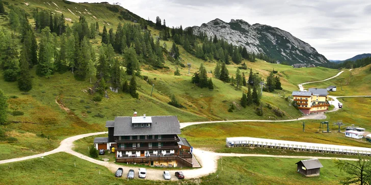 Dovolená v Alpách: horský hotel v blízkosti jezer, polopenze a welcome drink