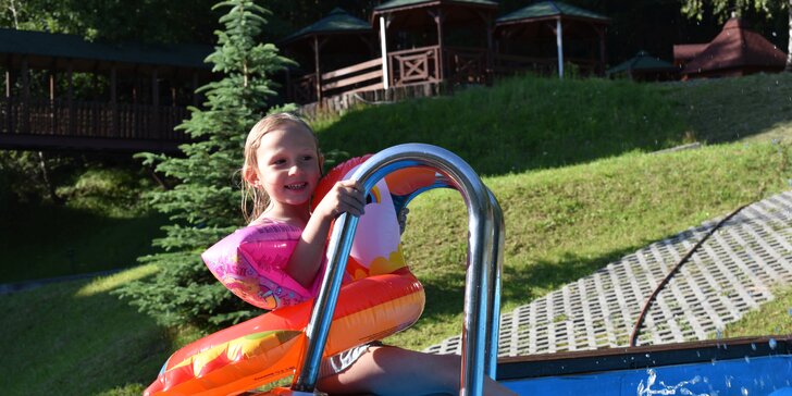 Rodinná dovolená v polských Beskydech: horský hotel s polopenzí, wellness, venkovní bazén