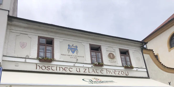 Až 1 500 Kč na vše U Zlaté hvězdy a v bistru N°4: steaky, mořské speciality, česká jídla i vinný bar