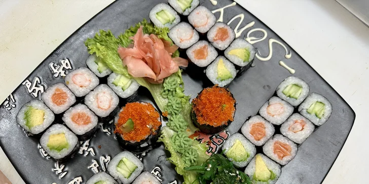 Sety 34-50 rolek sushi: s okurkou, avokádem, krevetami či lososem