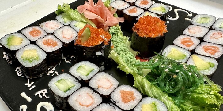 Sety 34-50 rolek sushi: s okurkou, avokádem, krevetami či lososem