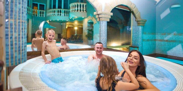 Rodinná dovolená v polských Beskydech: horský hotel s polopenzí, wellness, venkovní bazén a děti zdarma