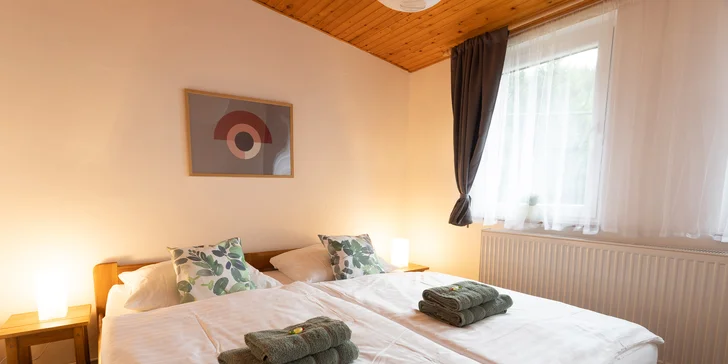 Apartmány v Jizerkách až pro 6 osob: dárek, lahev sektu na pokoji, zahrada, gril, dětské hřiště