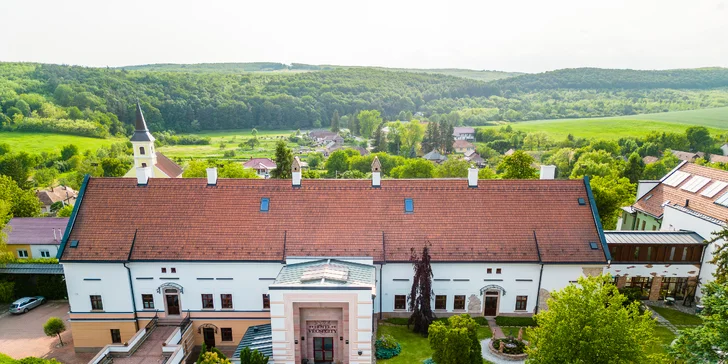 Zámecký pobyt na severovýchodě Maďarska: polopenze, neomezený wellness, děti do 5,9 let zdarma