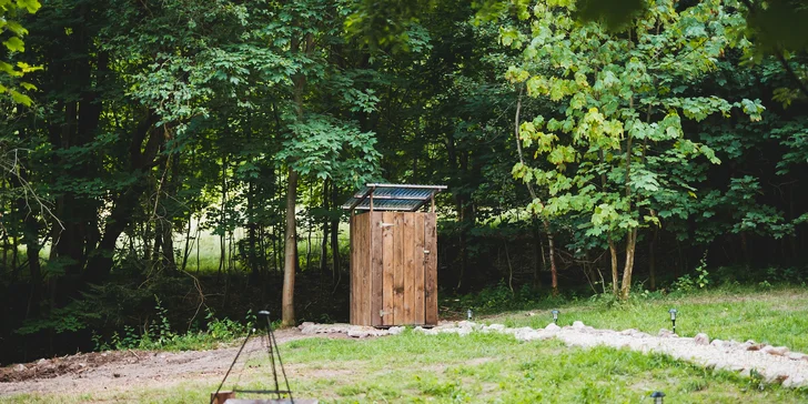 Kouzelná maringotka na samotě pro 4 osoby a uvítací balíček dobrot vč. grilu