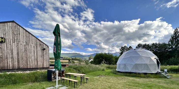 Glamping v kopuli nebo moderní stodola až pro 12 osob u Karpacze