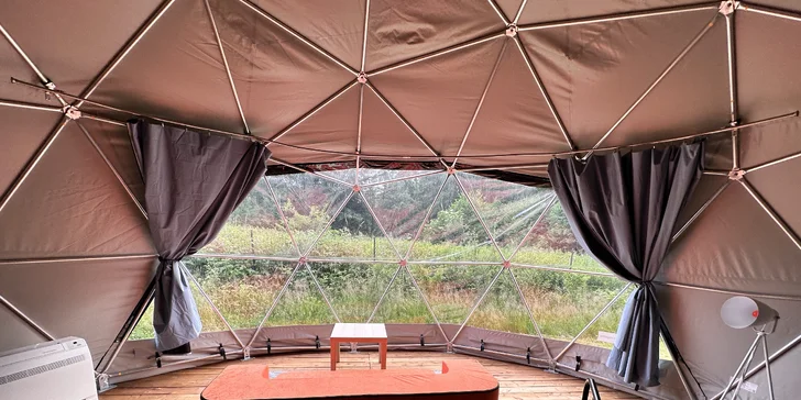 Glamping v kopuli nebo moderní stodola až pro 12 osob u Karpacze