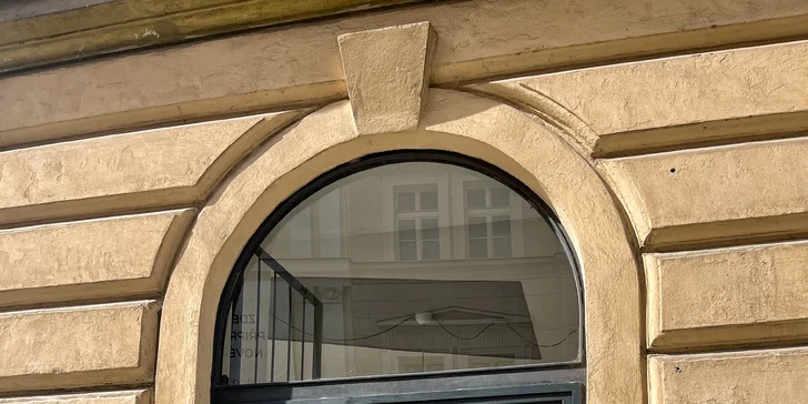 Depilace voskem partií podle výběru pro ženy
