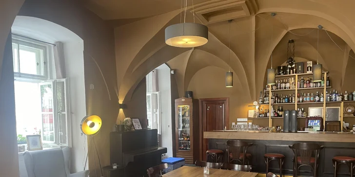Spritz drink či koktejl dle výběru pro 1 i 2 os. v Monkey baru v centru Třeboně