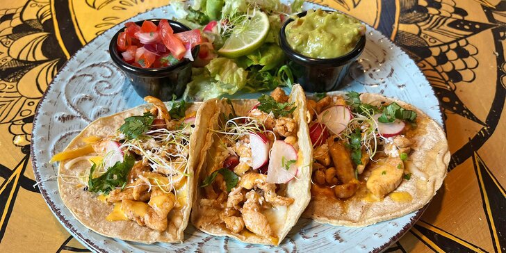 Menu v autentické mexické restauraci Pancho's: kuřecí tacos a churros pro 2 osoby