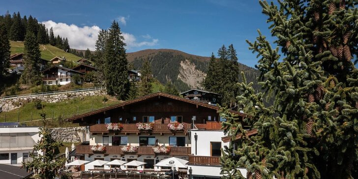 Léto nebo podzim ve Vysokých Taurech: krásný hotel s polopenzí i wellness a lanovky zdarma