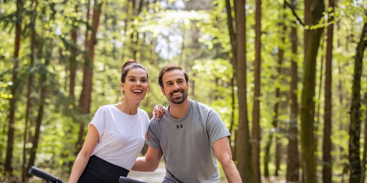 Relax jen pro dospělé ve Štýrsku: wellness a termální bazény, polopenze s šestichodovou večeří a k tomu láhev sektu