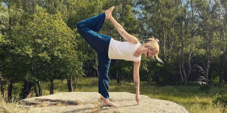 Online lekce jógy: 15 krátkých cvičení i 5 hodinových lekcí pro spokojenější tělo i mysl