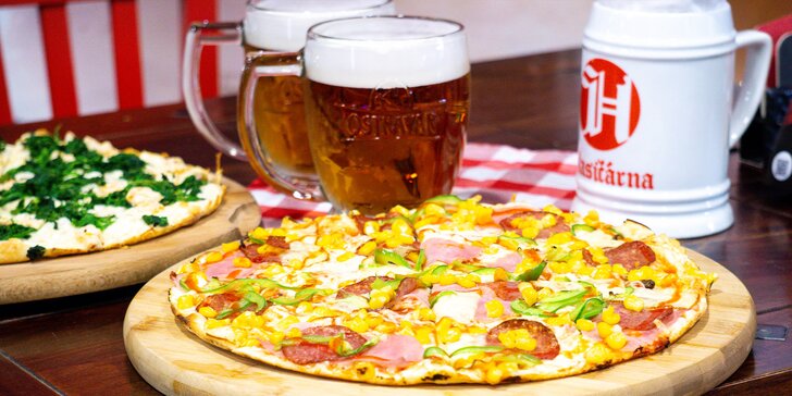 1–2 Chacharovy pizzy dle výběru a k nim i pivo v centru Hlučína
