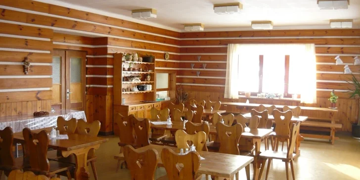 Březnový odpočinek v Krkonoších na 3 nebo 5 nocí pro dva s polopenzí