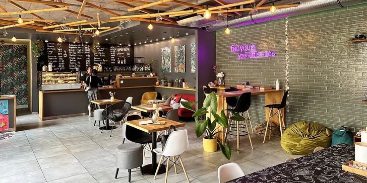 Otevřený voucher až na 300 Kč na cokoliv v kavárně Lapin Cherry