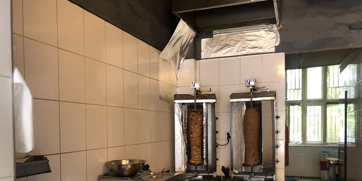 Dokonalý kebab s hovězím či kuřecím masem, dipem dle výběru i ovčím sýrem na Evropské