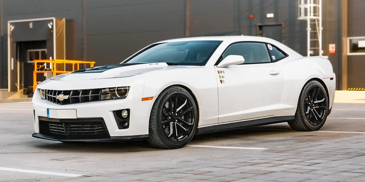 Jízda a spolujízda v Chevroletu Camaro ZL1: více než 600 koní, 20–60 minut s neomezeným nájezdem km