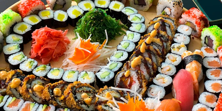 Sushi v centru Frýdku-Místku: sety o 46 i 98 ks i se salátkem z mořských řas