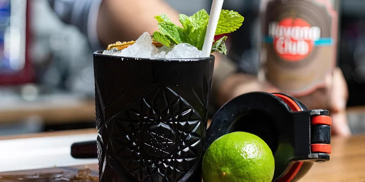 Spritz drink či koktejl dle výběru pro 1 i 2 os. v Monkey baru v centru Třeboně