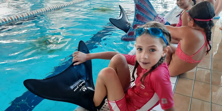 Záplava zábavy: Lekce mermaidingu i plavání pro rodiče a dítě
