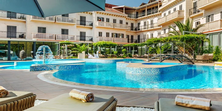 Luxusní hotel ve slunné Dalmácii: polopenze i neomezený wellness