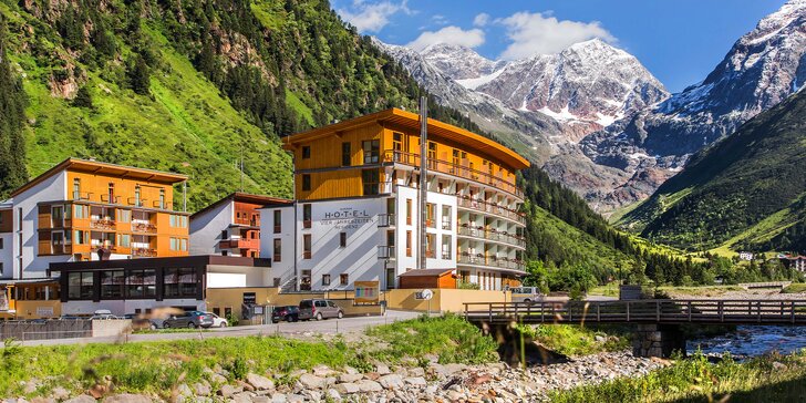 Pitztalský ledovec: hotel v 1700 m n. m. s panoramatickým wellness a celodenní stravou