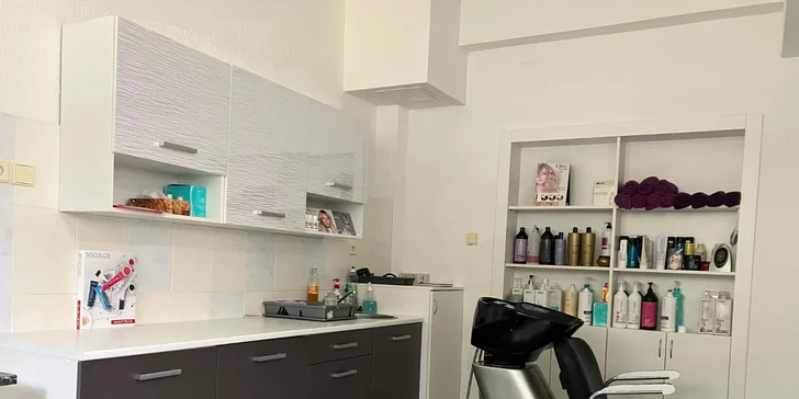 Hloubková péče o vlasy: rekonstrukce, čištění i brazilský keratin