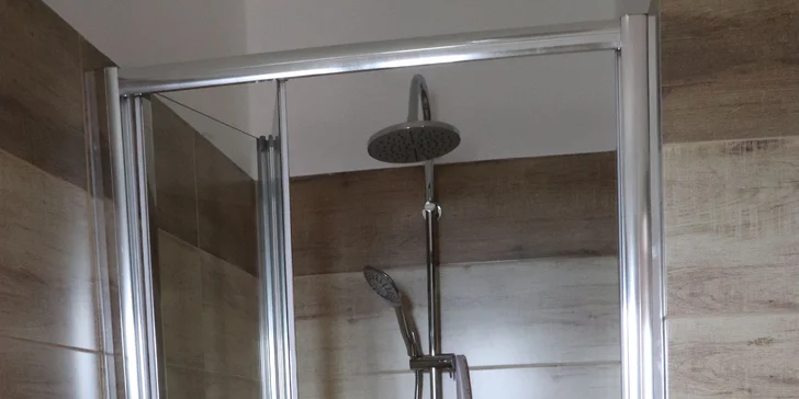 Apartmány v Horní Plané s výhledem na Lipno: venkovní posezení s grilem, infrasauna