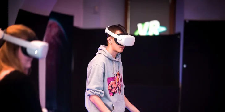 60 minut ve virtuální realitě až pro 4 hráče: střílení, sport i vzdělávání