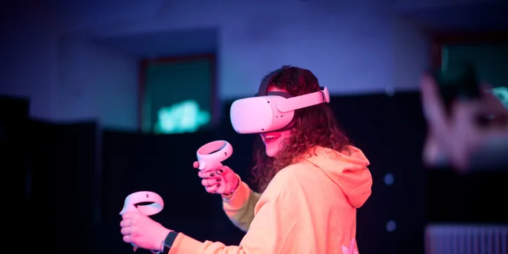 60 minut ve virtuální realitě až pro 4 hráče: střílení, sport i vzdělávání