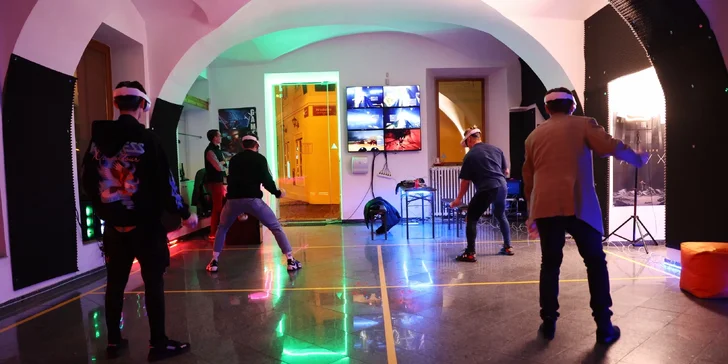 60 minut ve virtuální realitě až pro 4 hráče: střílení, sport i vzdělávání