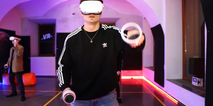 60 minut ve virtuální realitě až pro 4 hráče: střílení, sport i vzdělávání
