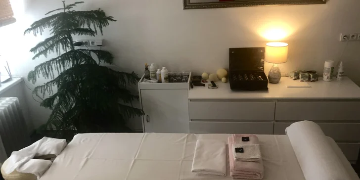 Až 120min. kombinovaná masáž: olejová masáž, trigger points, baňkování i tejpy