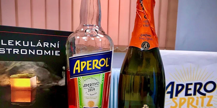 Staňte se barmanem: základní barbek kurz nebo kurz molekulární mixologie