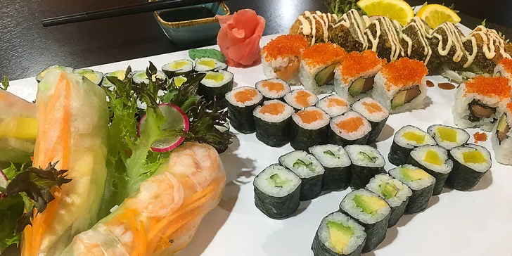 Japonsko v Dejvicích: sety s 24–54 ks sushi, jarní závitky s krevetami i minizávitky