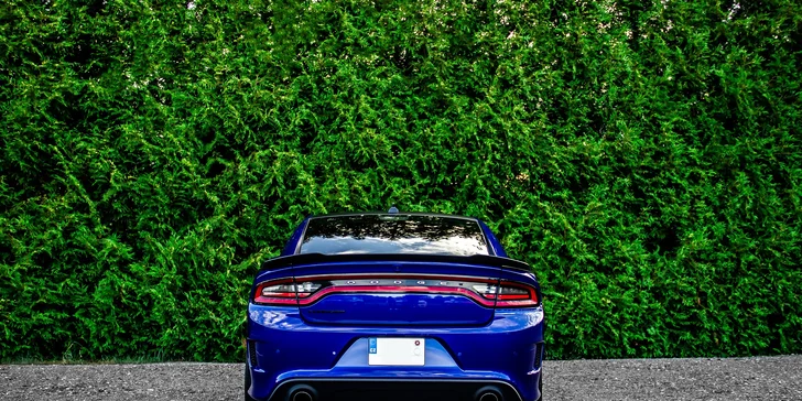 Králem silnic na 12, 24 či 48 hod.: Dodge Charger 5.7 V8 HEMI s výkonem 400 koní