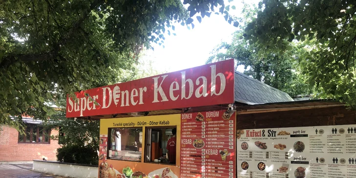 Dürum kebab s masem dle výběru i ovčím sýrem na Lukách