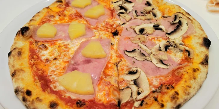 Jedna či dvě pizzy dle výběru z 10 druhů na Starém Městě