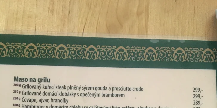 Masové hody: pečené vepřové koleno, staročeský talíř s kachnou a zelím či mix grill pro 2 osoby