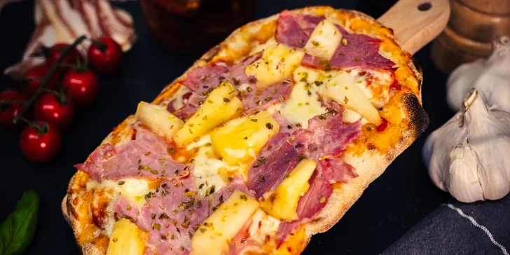 Jídlo s sebou: pinsa aneb lehká pizza podle vašeho gusta i nápoj pro 1 nebo 2 osoby
