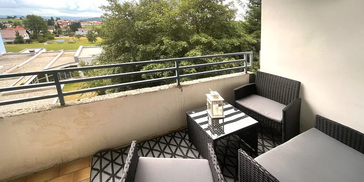 Pronájem apartmánu na německé straně Šumavy i vstupy do wellness s krytým bazénem a saunou