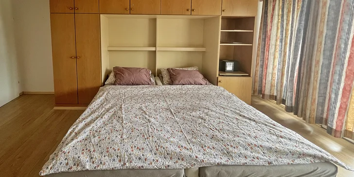 Pronájem apartmánu na německé straně Šumavy i vstupy do wellness s krytým bazénem a saunou