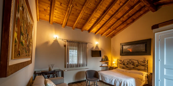 Pobyt pod Etnou ve 4* venkovském hotelu: dvoulůžkové pokoje i apartmány, bazén, zahrada, snídaně