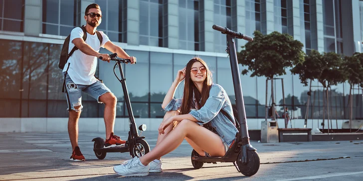 Zapůjčení klasické či elektrické koloběžky na den, víkend i týden v Brně