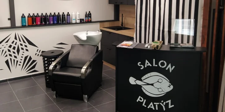 Úprava vousů, střih vlasů, zkrátka kompletní péče pro skutečné gentlemany v salónu Platýz na Národní