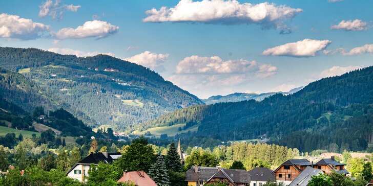 Oblast Štýrsko hned u vrchu Kreischberg: nádherná příroda, polopenze a neomezený wellness