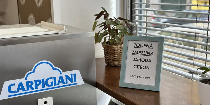 Osvěžení na Letné: ovocná zmrzlina v kelímku nebo kornoutku pro 2 osoby