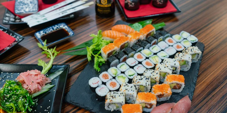 Sushi sety s 26 až 85 kousky: maki, nigiri a další rolky s rybami i zeleninou